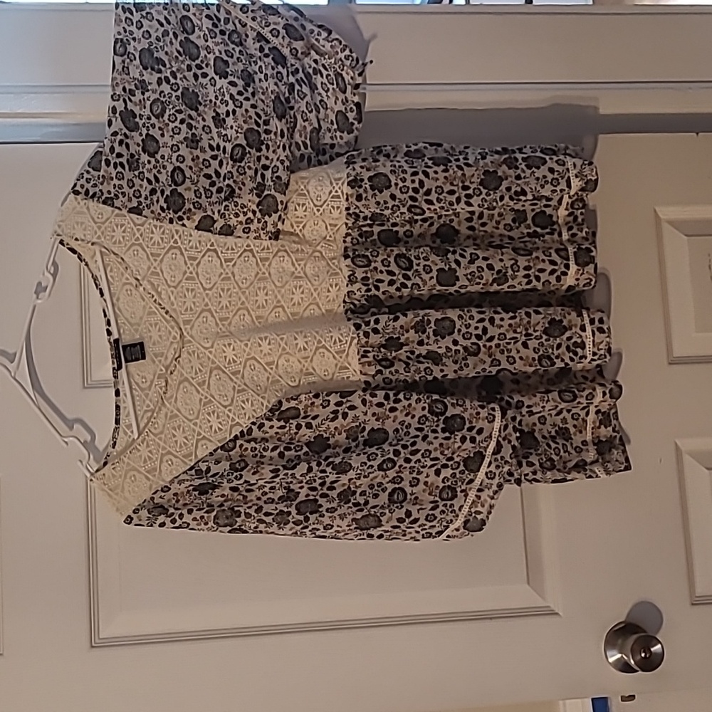 Sheer Lace panel front blouse